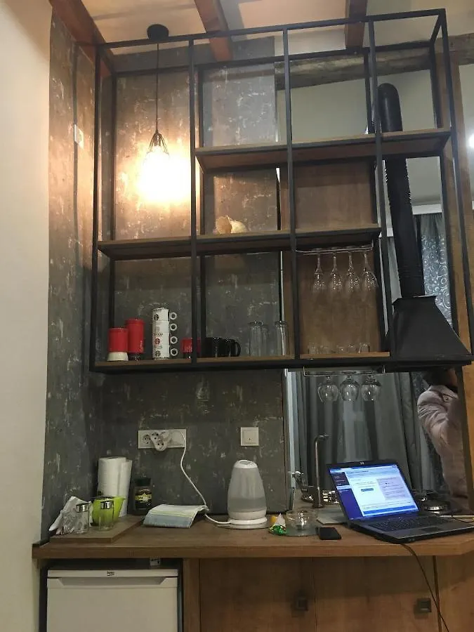 Ξενοδοχείο με διαμερίσματα Cozy Home In Old Tbilisi.